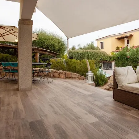 Ciprea Flat 33 8 Ferienhaus